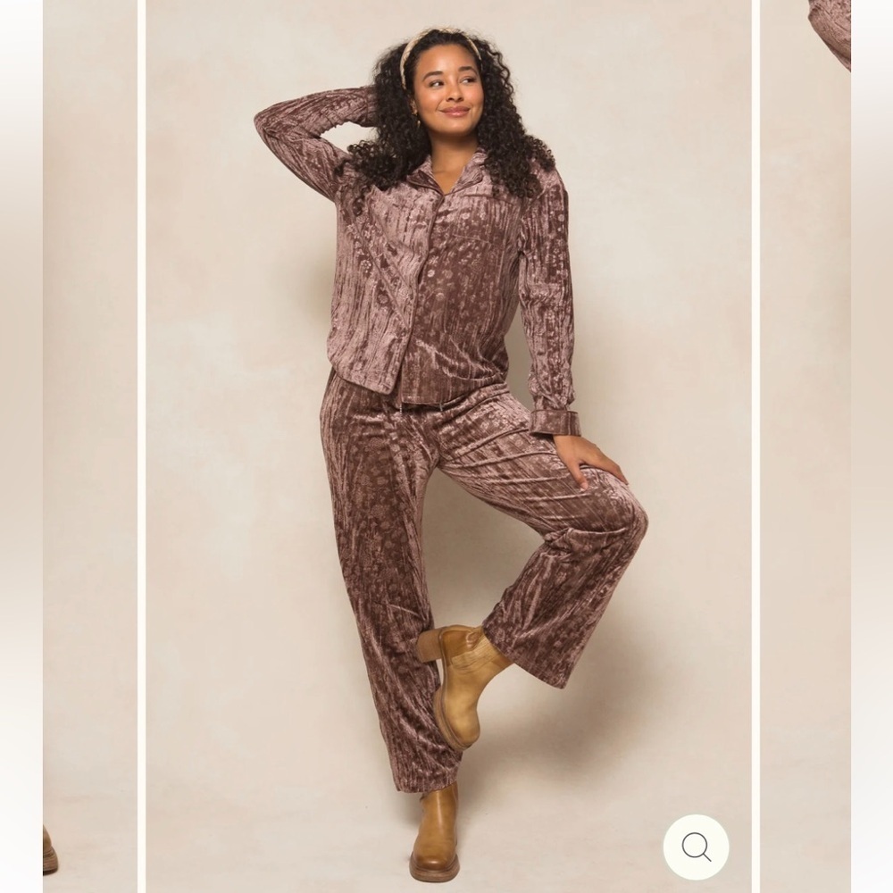 Ivy City Co. NWT Kali Plum Velvet Shirt and Pants Set Size Small S
